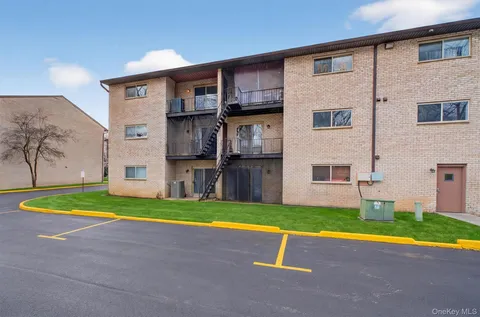 $145,000 | 26 Cooper Road, Unit 715, Poughkeepsie, NY 12603