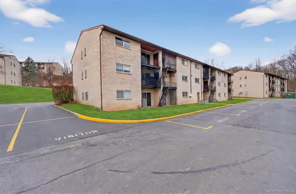 $145,000 | 26 Cooper Road, Unit 715, Poughkeepsie, NY 12603