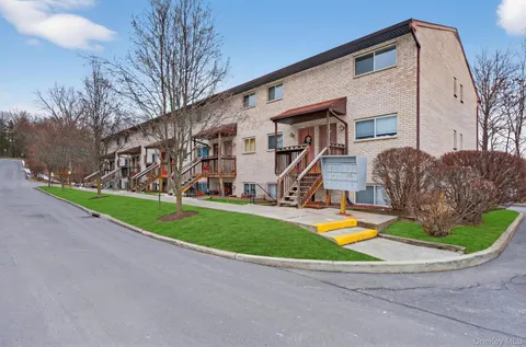 $145,000 | 26 Cooper Road, Unit 715, Poughkeepsie, NY 12603