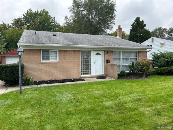 $1,850 | 4472 Buchanan Avenue, Warren, MI 48092
