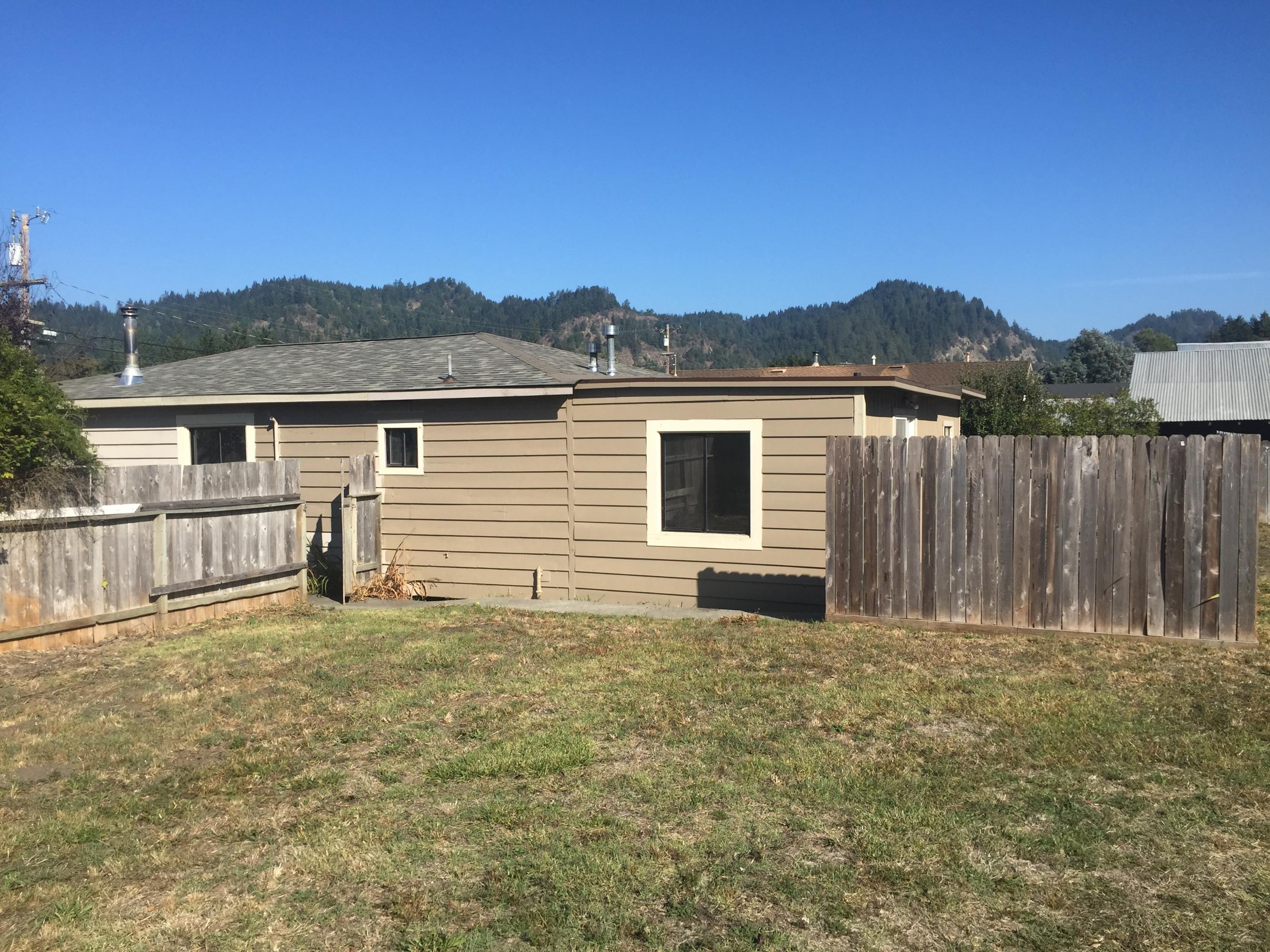 229 Ogle Avenue Rio Dell, CA 95562 - Photo 23 of 25