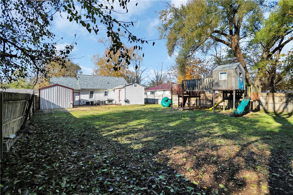4993 Vance Columbus, IN 47201 - Photo 25 of 27