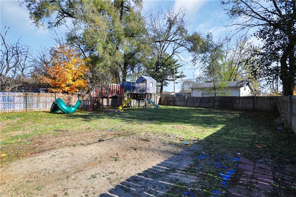 4993 Vance Columbus, IN 47201 - Photo 27 of 27
