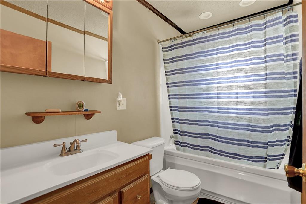 4993 Vance Columbus, IN 47201 - Photo 10 of 27
