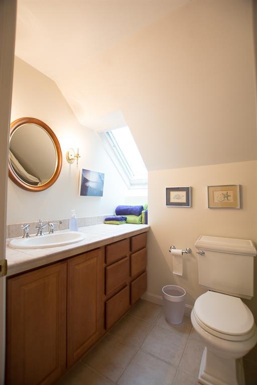 24 Cluf Bay Road, Unit 24 Brunswick, ME 04011 - Photo 26 of 35 This bath is ensuite & extra sweet!