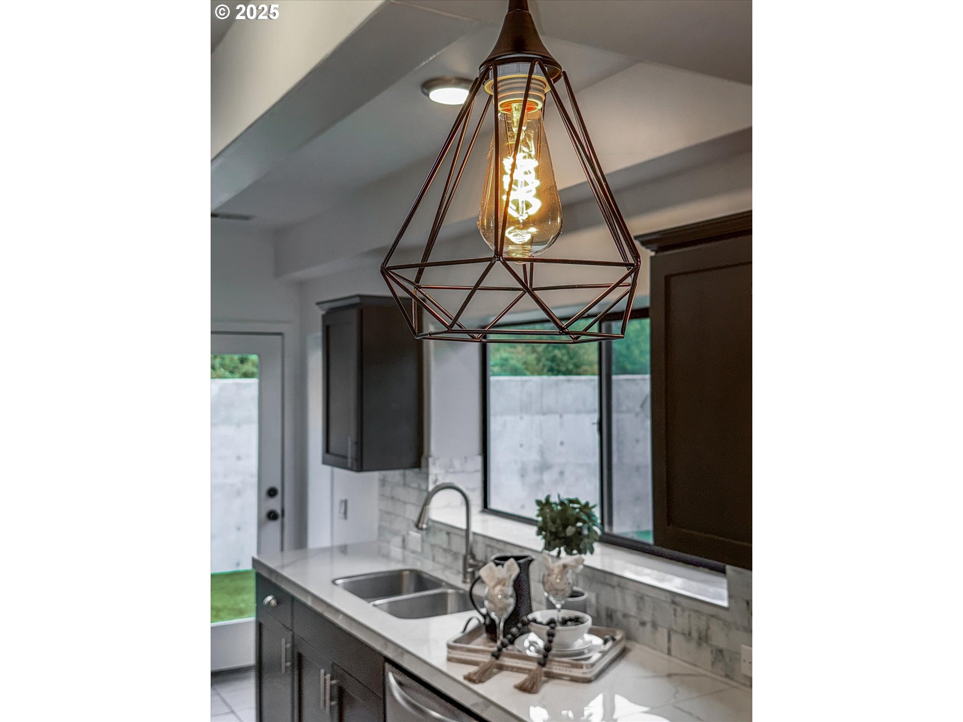 14824 South Redland Road Oregon City, OR 97045 - Photo 13 of 48