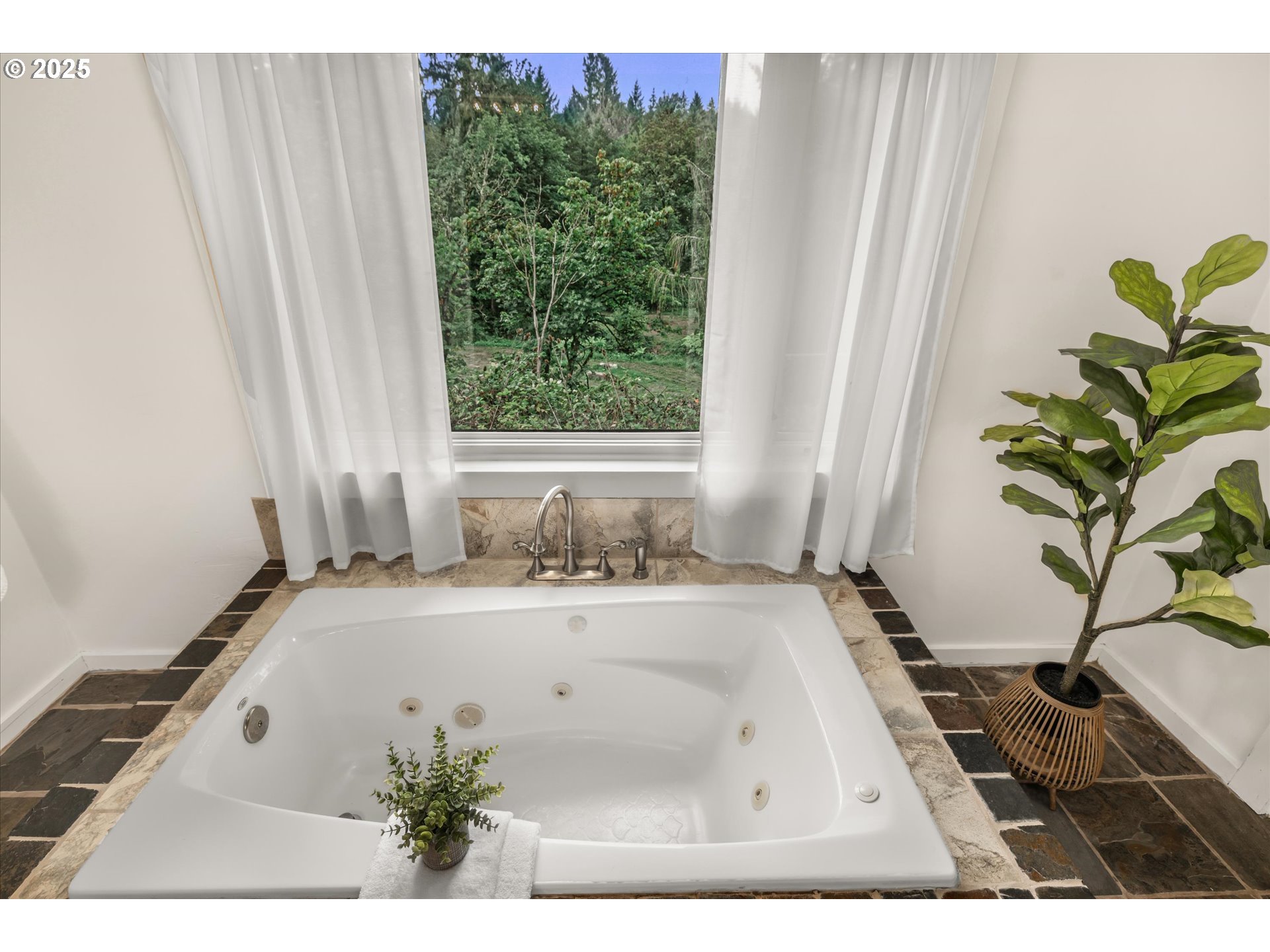 14824 South Redland Road Oregon City, OR 97045 - Photo 26 of 48