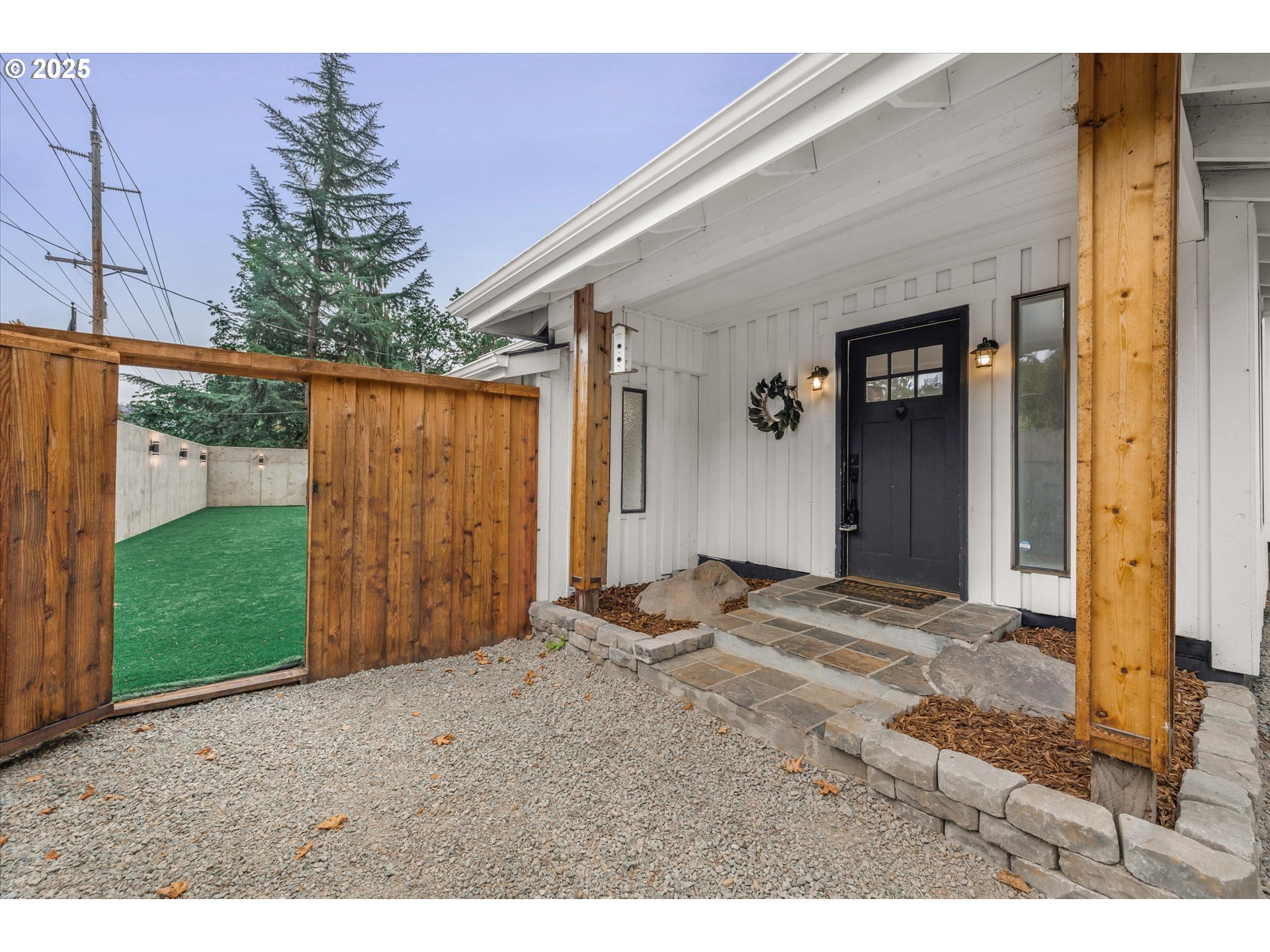 14824 South Redland Road Oregon City, OR 97045 - Photo 3 of 48