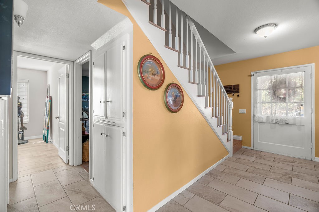 5444 Peacock Lane Riverside, CA 92505 - Photo 16 of 55