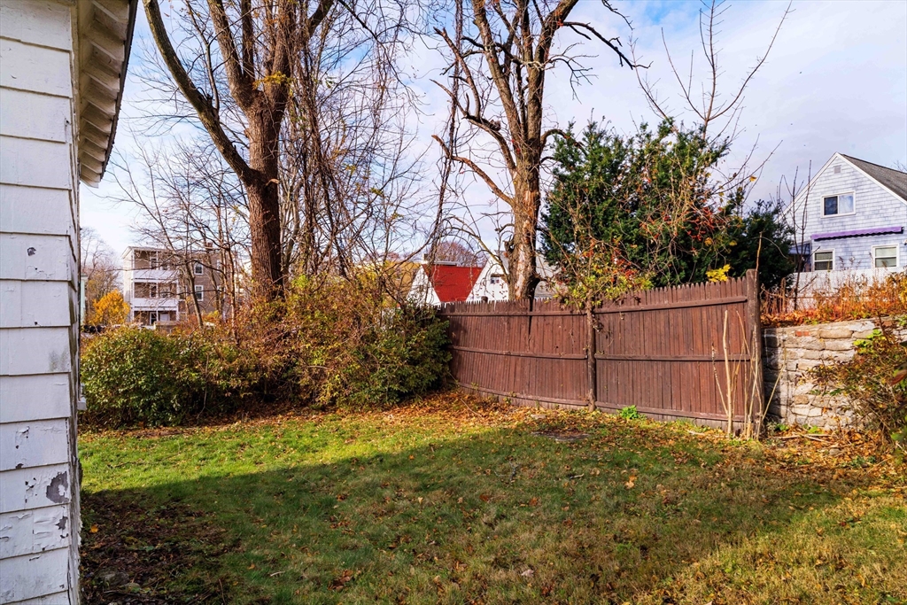 147 Fairmount Street Boston, MA 02124 - Photo 24 of 28