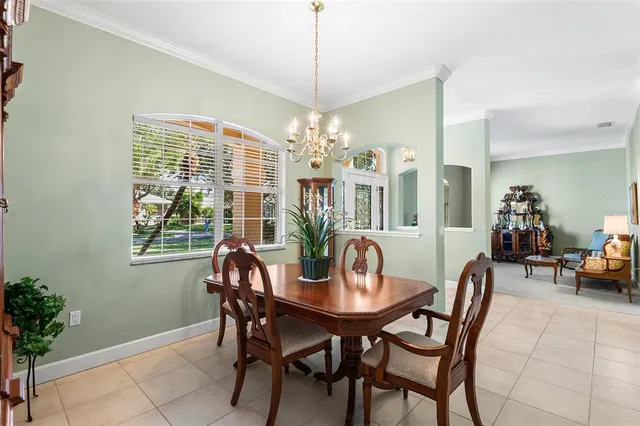 $400,000 | 126 Lake Region Circle, Winter Haven, FL 33881