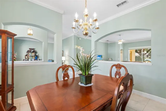 $400,000 | 126 Lake Region Circle, Winter Haven, FL 33881