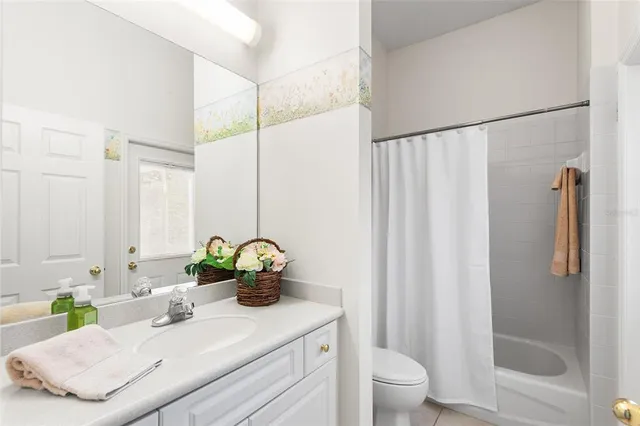 $400,000 | 126 Lake Region Circle, Winter Haven, FL 33881