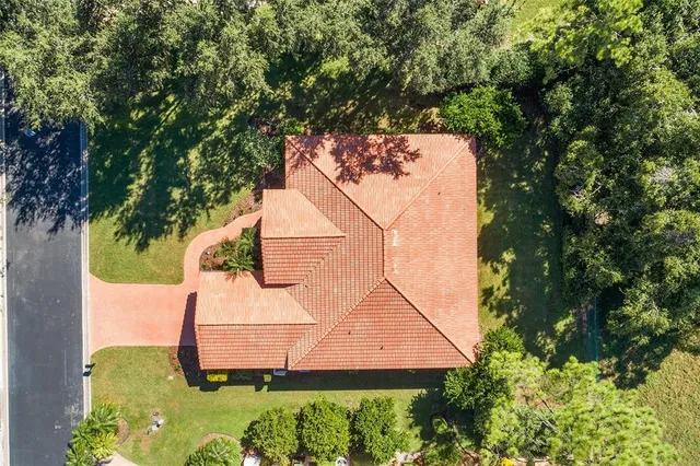 $400,000 | 126 Lake Region Circle, Winter Haven, FL 33881