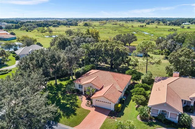 $400,000 | 126 Lake Region Circle, Winter Haven, FL 33881