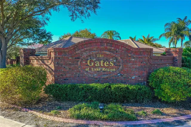 $400,000 | 126 Lake Region Circle, Winter Haven, FL 33881