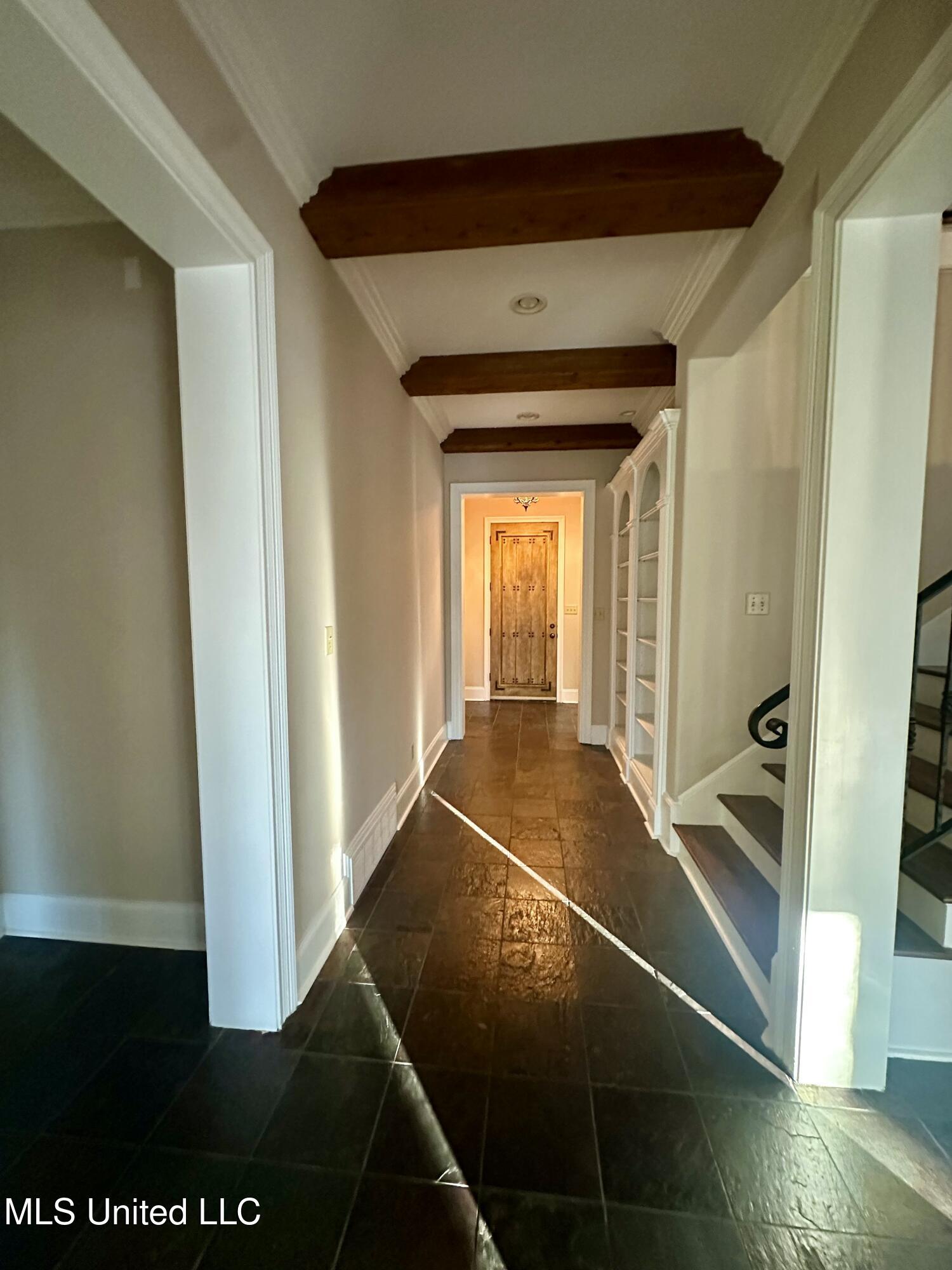 4117 Georgia Place Olive Branch, MS 38654 - Photo 2 of 9 Wood beams