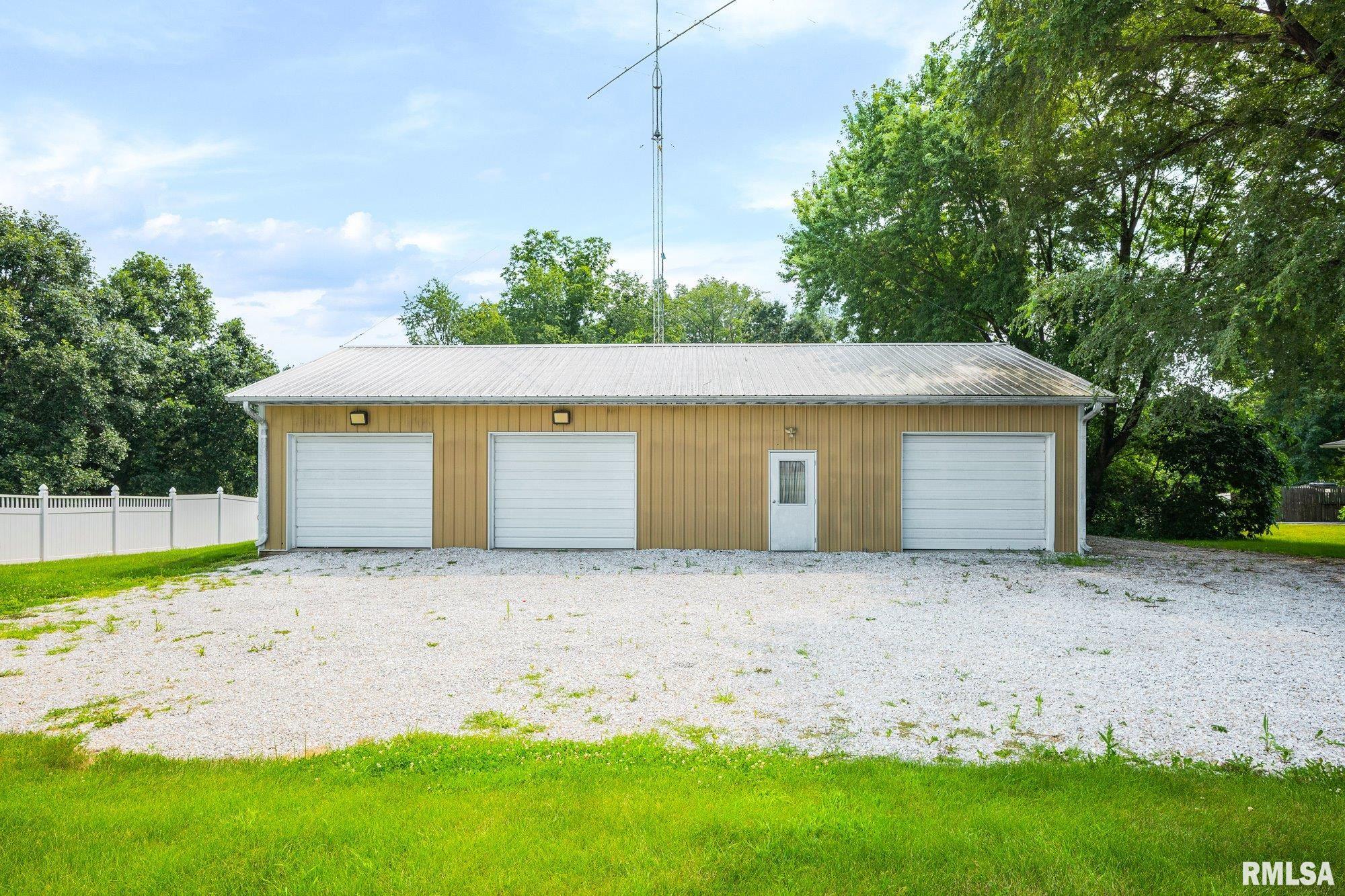 4704 North Koerner Road Peoria, IL 61615 - Photo 14 of 50 Gallery Image 14