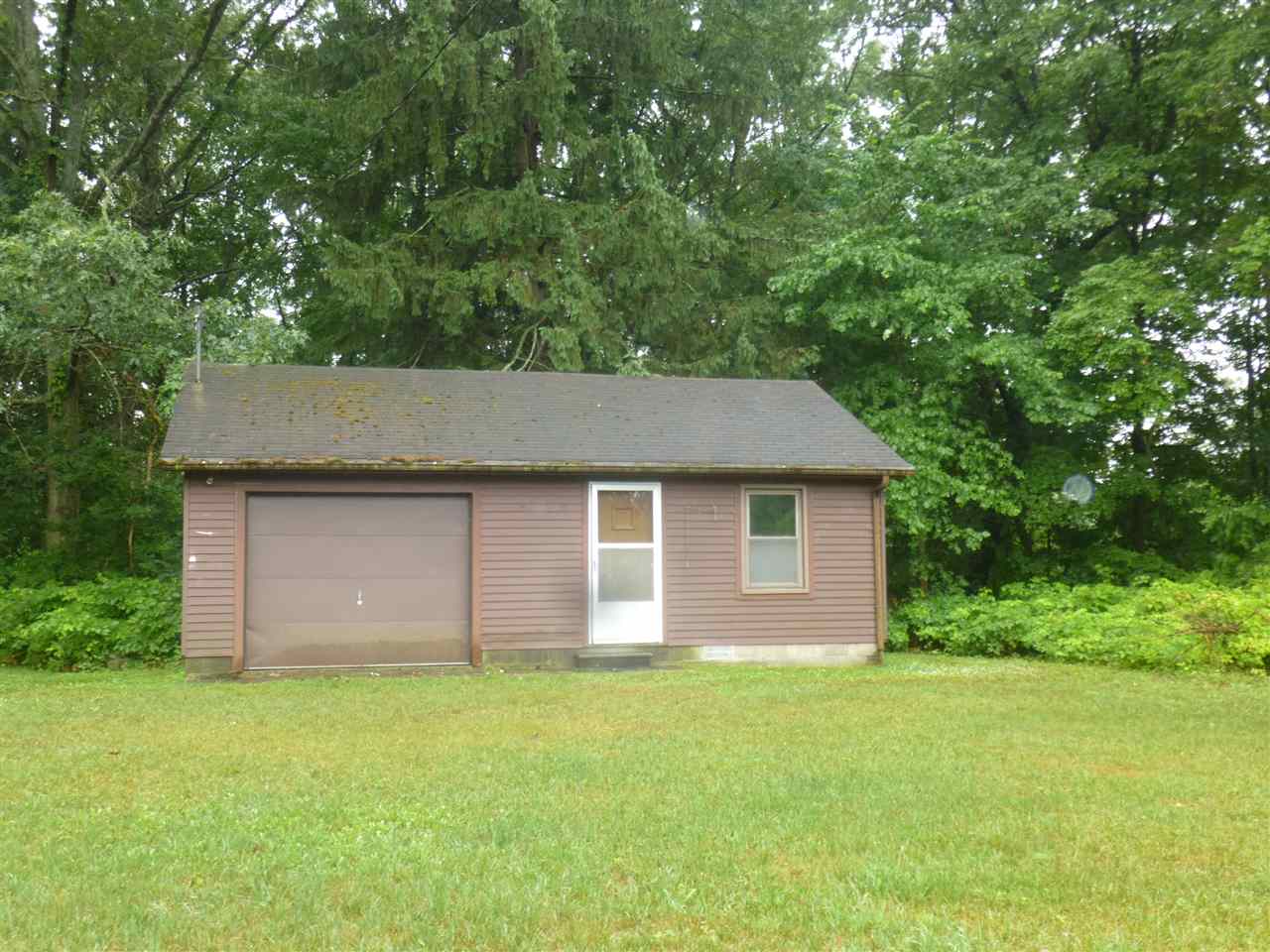 15440 Lillie Road Byron, MI 48418 - Photo 3 of 36