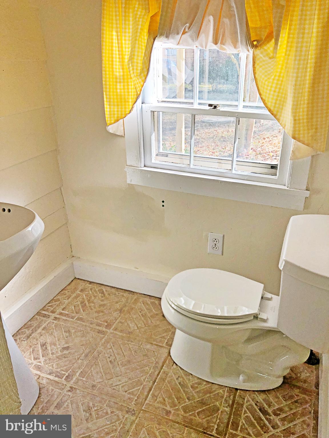 6996 Bellevue Road St. Michaels, MD 21663 - Photo 18 of 39 Half bath
