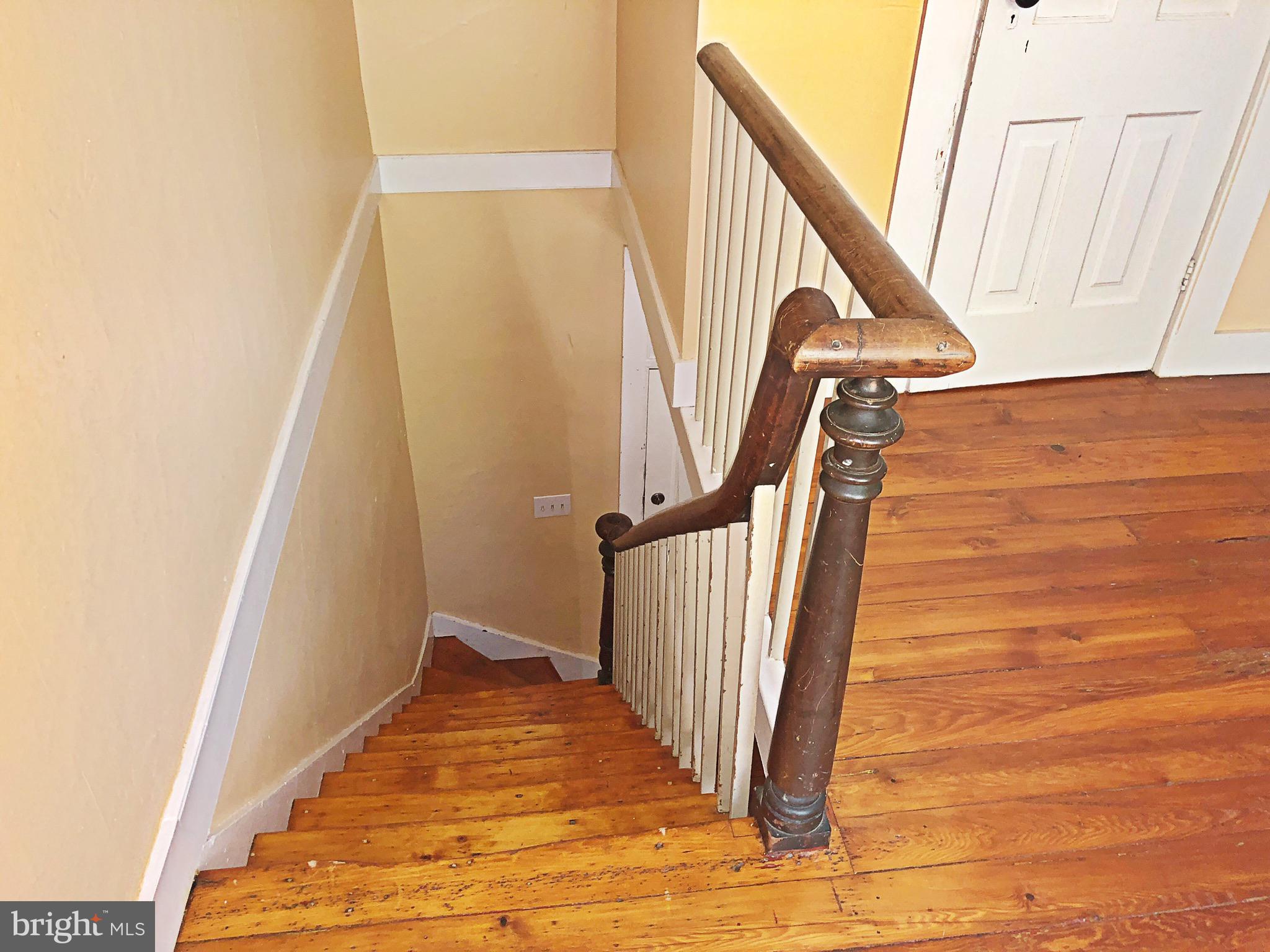 6996 Bellevue Road St. Michaels, MD 21663 - Photo 23 of 39 Upstairs hallway