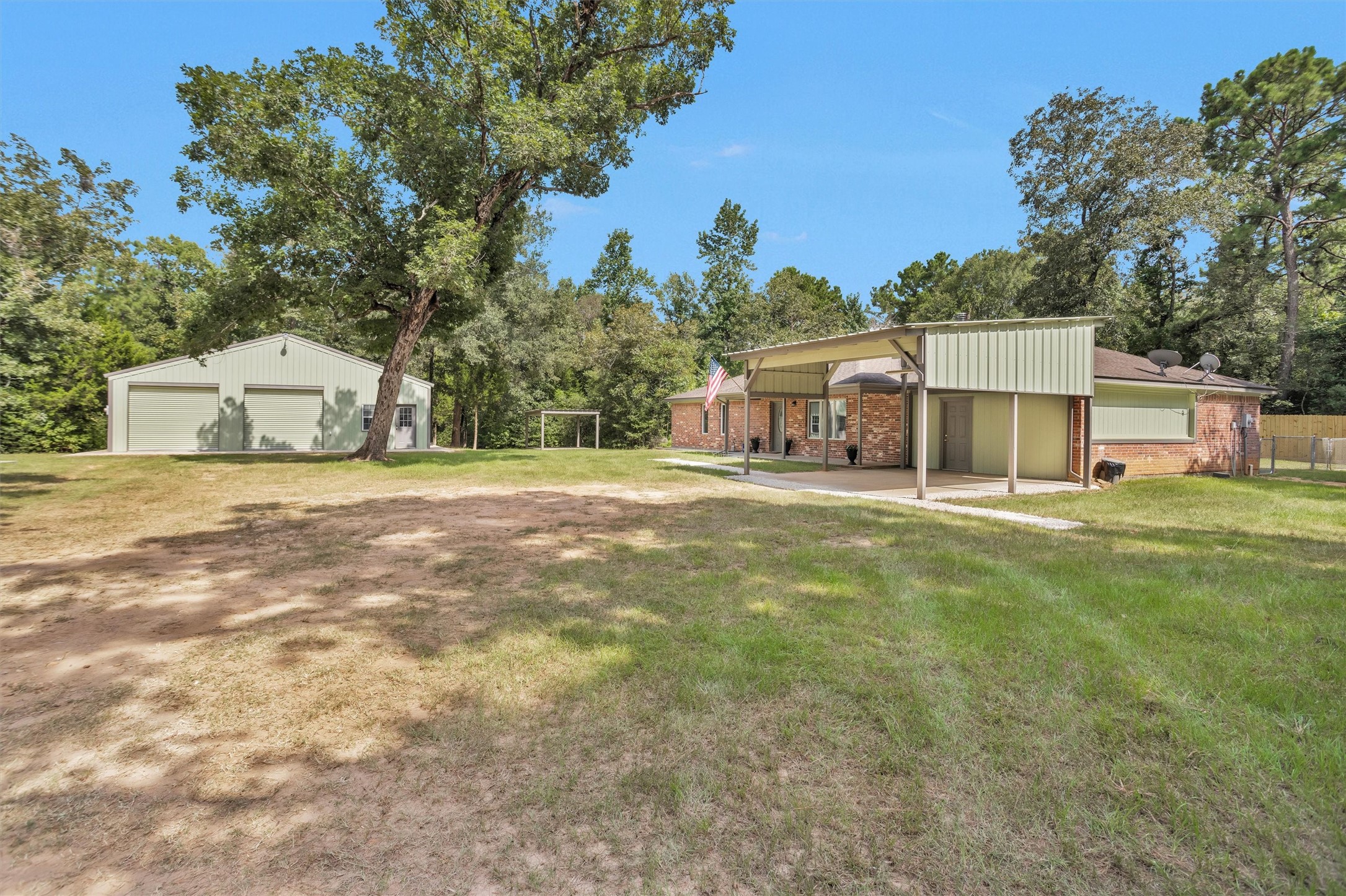 586 Diggs Road Willis, TX 77378 - Photo 3 of 44 Gallery Image 3