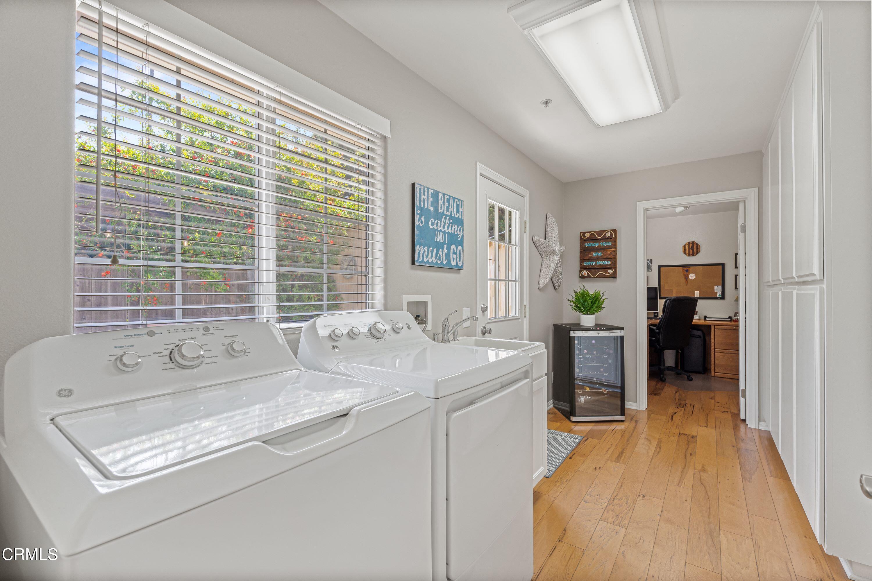 10975 Darling Road Ventura, CA 93004 - Photo 31 of 49 a spacious bathroom with a sink and a bathtub