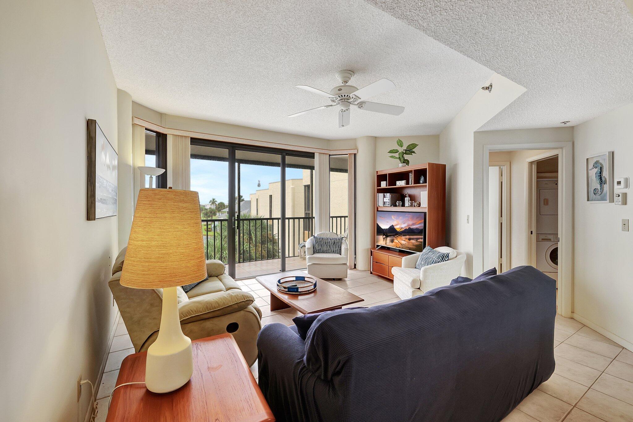 221 Northeast Plantation Road, Unit 406 Stuart, FL 34996 - Photo 13 of 58 12-web-or-mls-632A2945