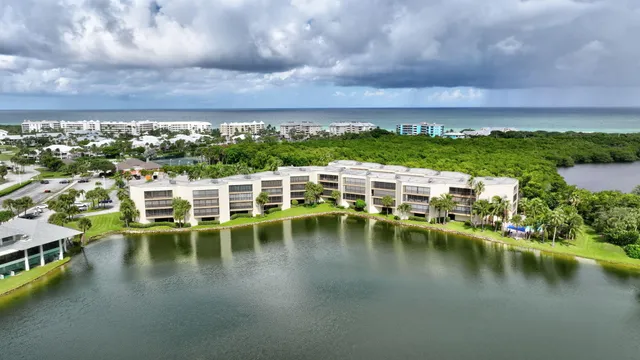 $2,500 | 221 Northeast Plantation Road, Unit 406, Stuart, FL 34996