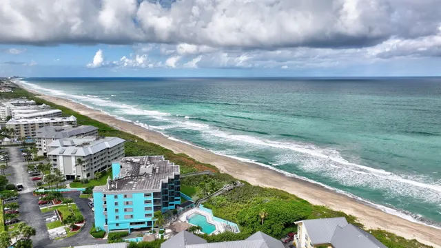 $2,500 | 221 Northeast Plantation Road, Unit 406, Stuart, FL 34996