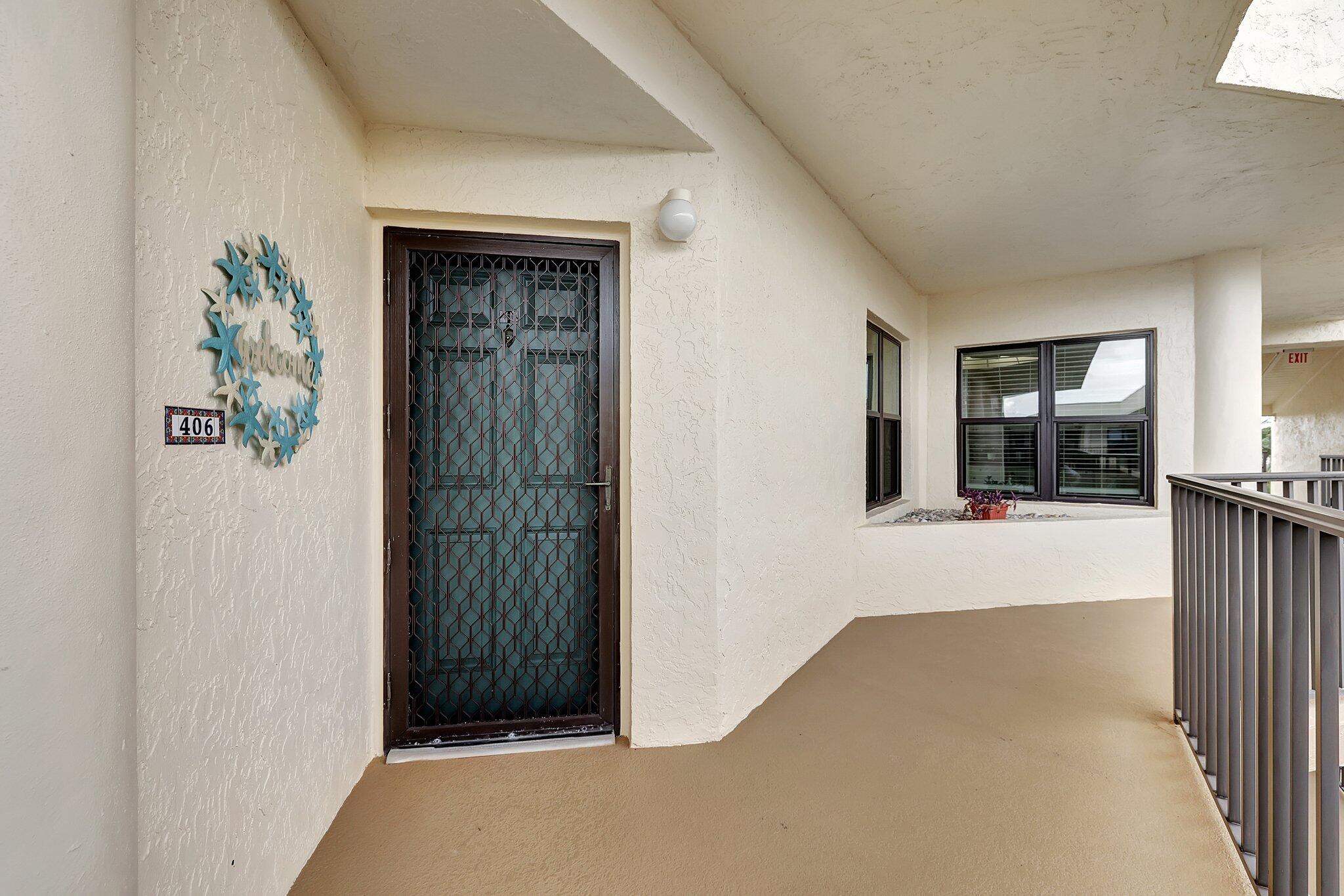 221 Northeast Plantation Road, Unit 406 Stuart, FL 34996 - Photo 6 of 58 5-web-or-mls-632A3060