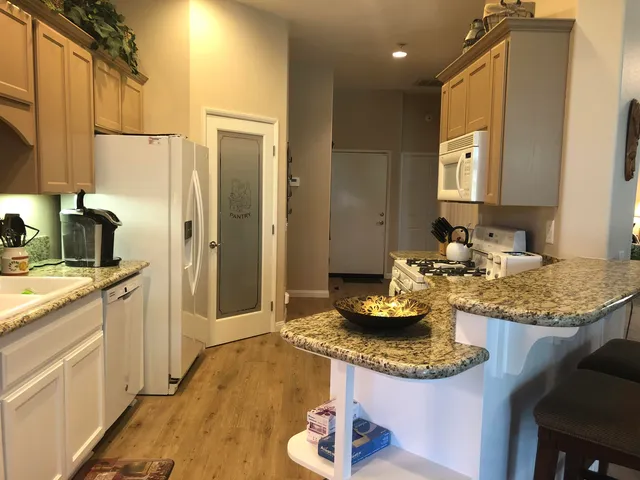 $4,000 | 82642 Sky View Lane, Indio, CA 92201