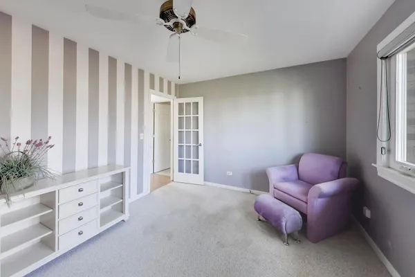$3,400 | 2616 North Dryden Place, Arlington Heights, IL 60004