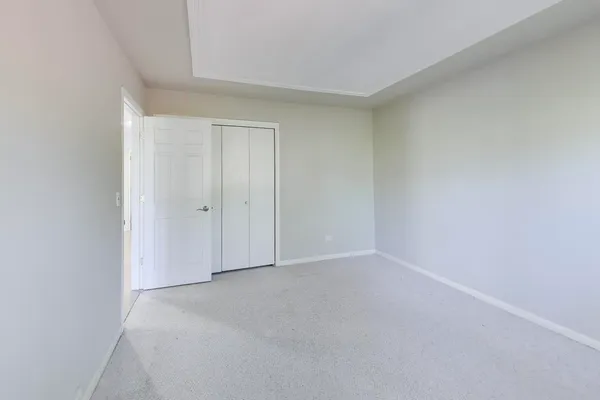$3,400 | 2616 North Dryden Place, Arlington Heights, IL 60004