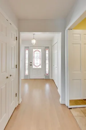 $3,400 | 2616 North Dryden Place, Arlington Heights, IL 60004