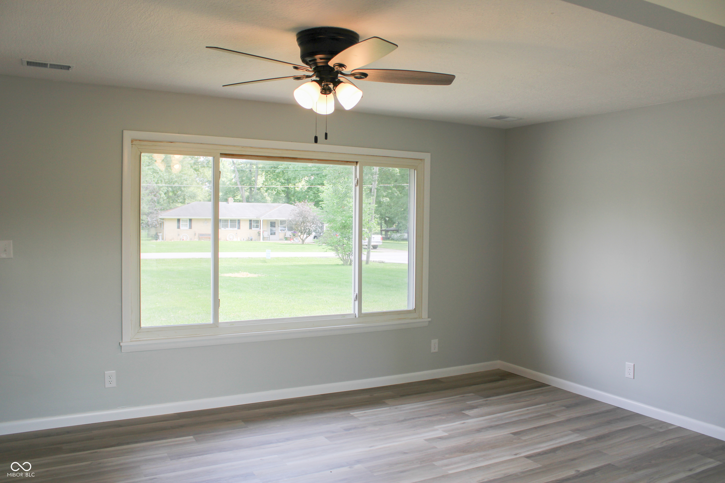 4520 North Sunset Boulevard North Vernon, IN 47265 - Photo 8 of 29