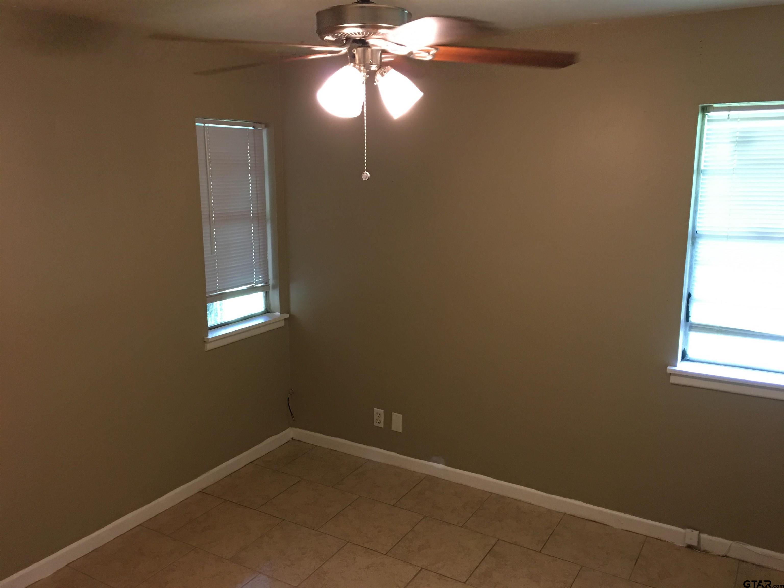 2011 Lee Street Tyler, TX 75702 - Photo 11 of 14