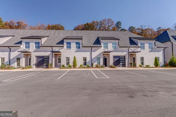 $2,400 | 77 Chateau Drive Southeast, Rome, GA 30161