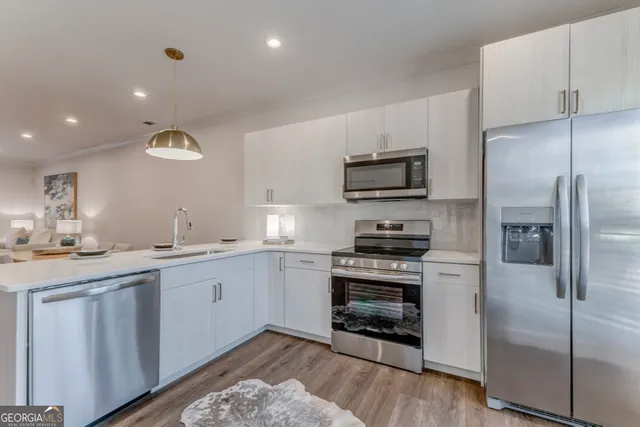 $2,400 | 77 Chateau Drive Southeast, Rome, GA 30161