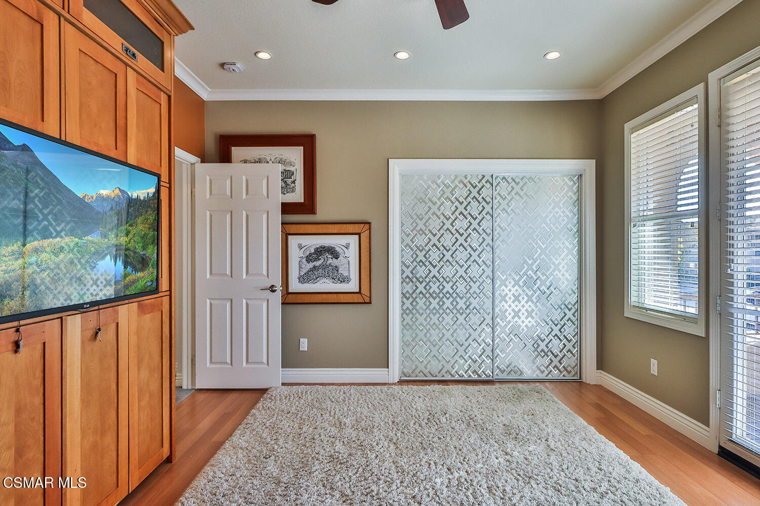 167 Laurel Ridge Drive Simi Valley, CA 93065 - Photo 54 of 89 iBedroom3 with Balcony3