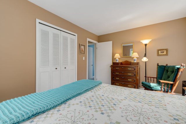 Undisclosed Address Buffalo Grove, IL 60089 - Photo 11 of 30 a bedroom with a bed and furniture