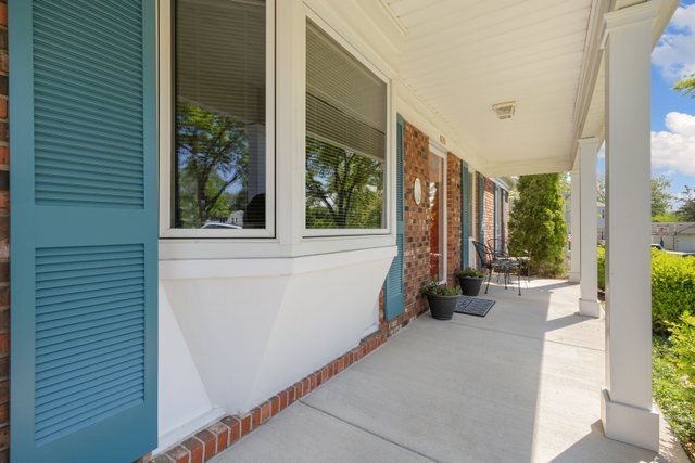 Undisclosed Address Buffalo Grove, IL 60089 - Photo 3 of 30 a view of a balcony with chairs