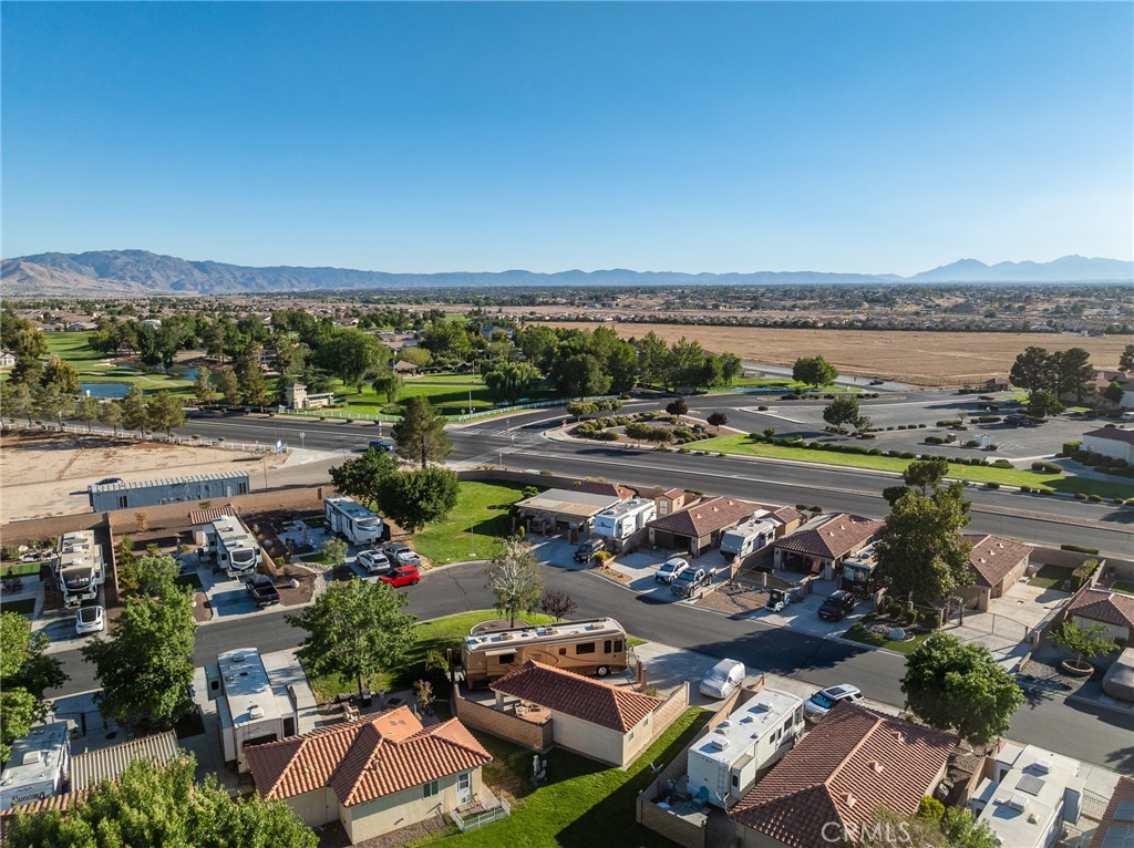 11591 Ridgemark Road Apple Valley, CA 92308 - Photo 15 of 24