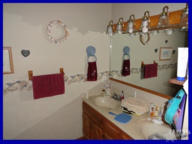 1925 Hunter's Ridge Drive Huntington, IN 46750 - Photo 14 of 25 Gallery Image 14