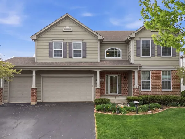 $525,000 | 2915 Kelly Drive, Elgin, IL 60124