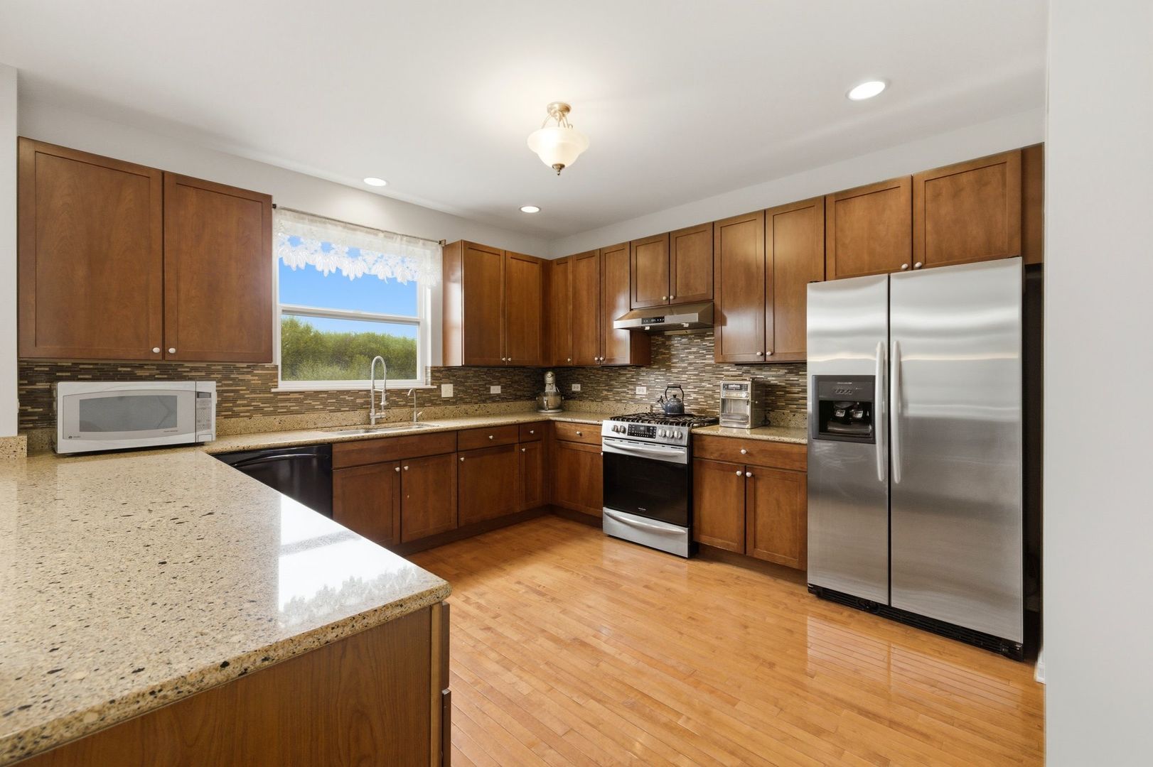 2915 Kelly Drive Elgin, IL 60124 - Photo 12 of 40