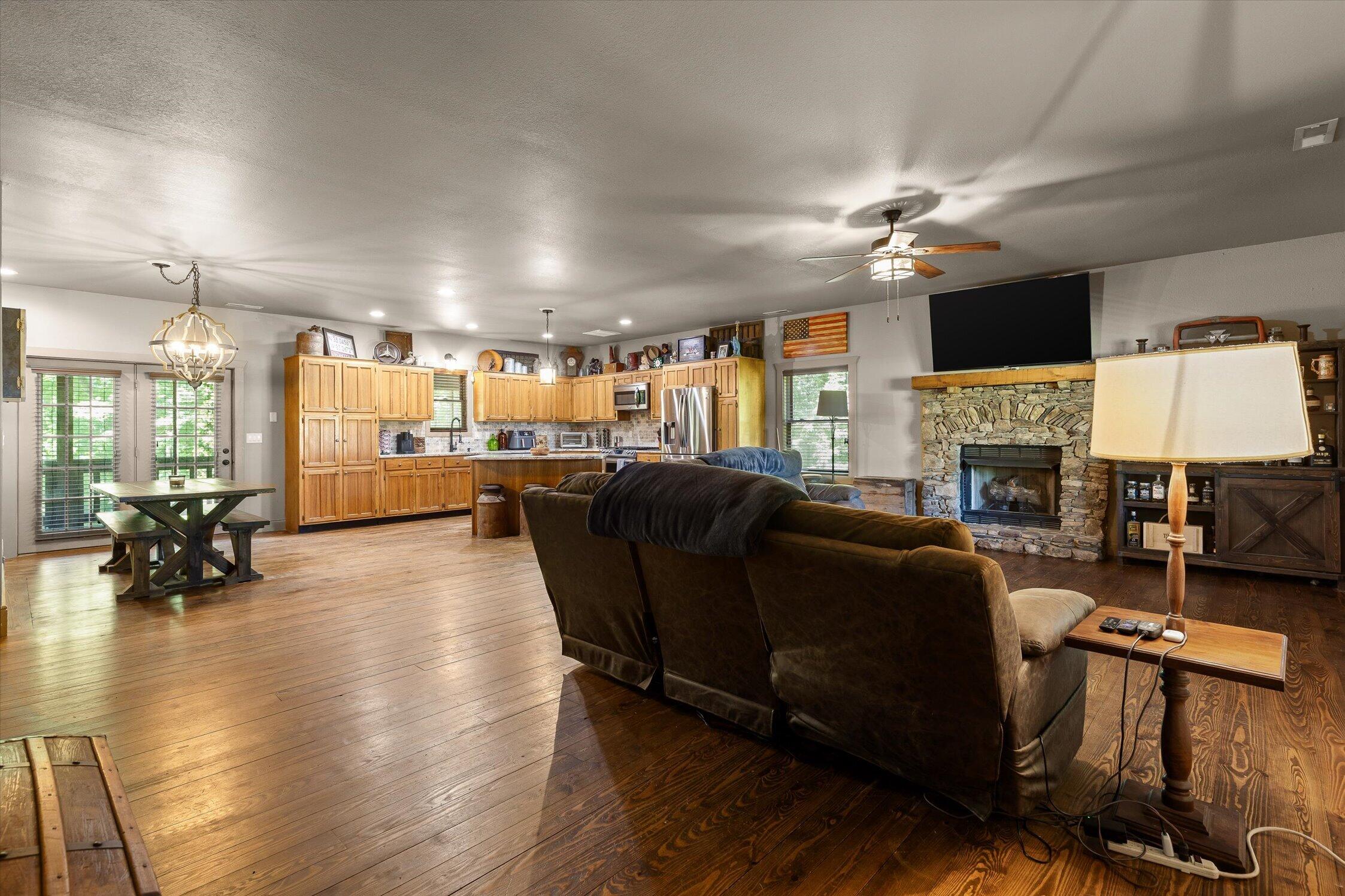 10911 East Brainerd Road Apison, TN 37302 - Photo 11 of 42 45-10911 E Brainerd Rd-23
