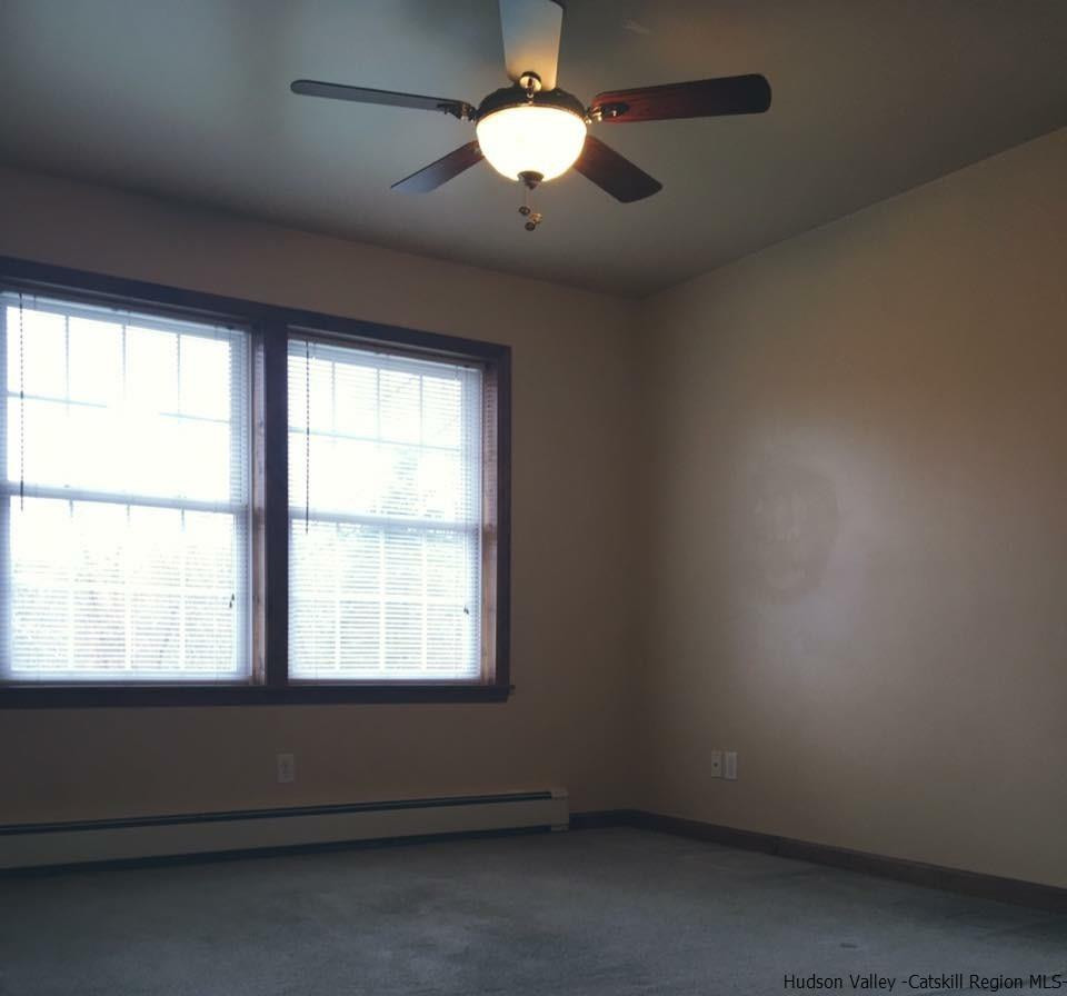 369 New Unionville Road, Unit 1 Wallkill, NY 12589 - Photo 7 of 11 an empty room with a window