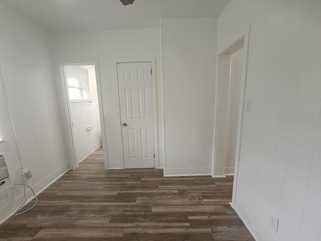 3000 Northwest 5th Avenue, Unit 3 Boca Raton, FL 33431 - Photo 5 of 7 PHOTO-2026-08-04-18-33-20_8jpg