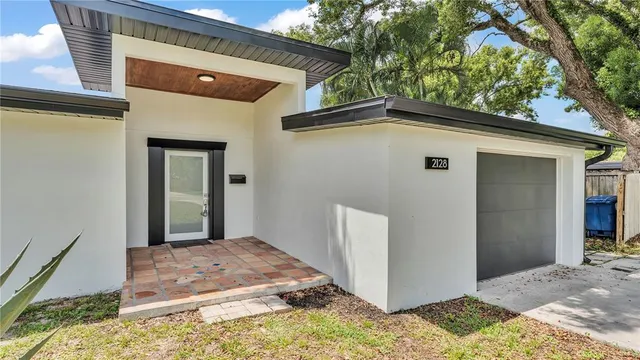 $3,300 | 2128 Sycamore Drive, Winter Park, FL 32789